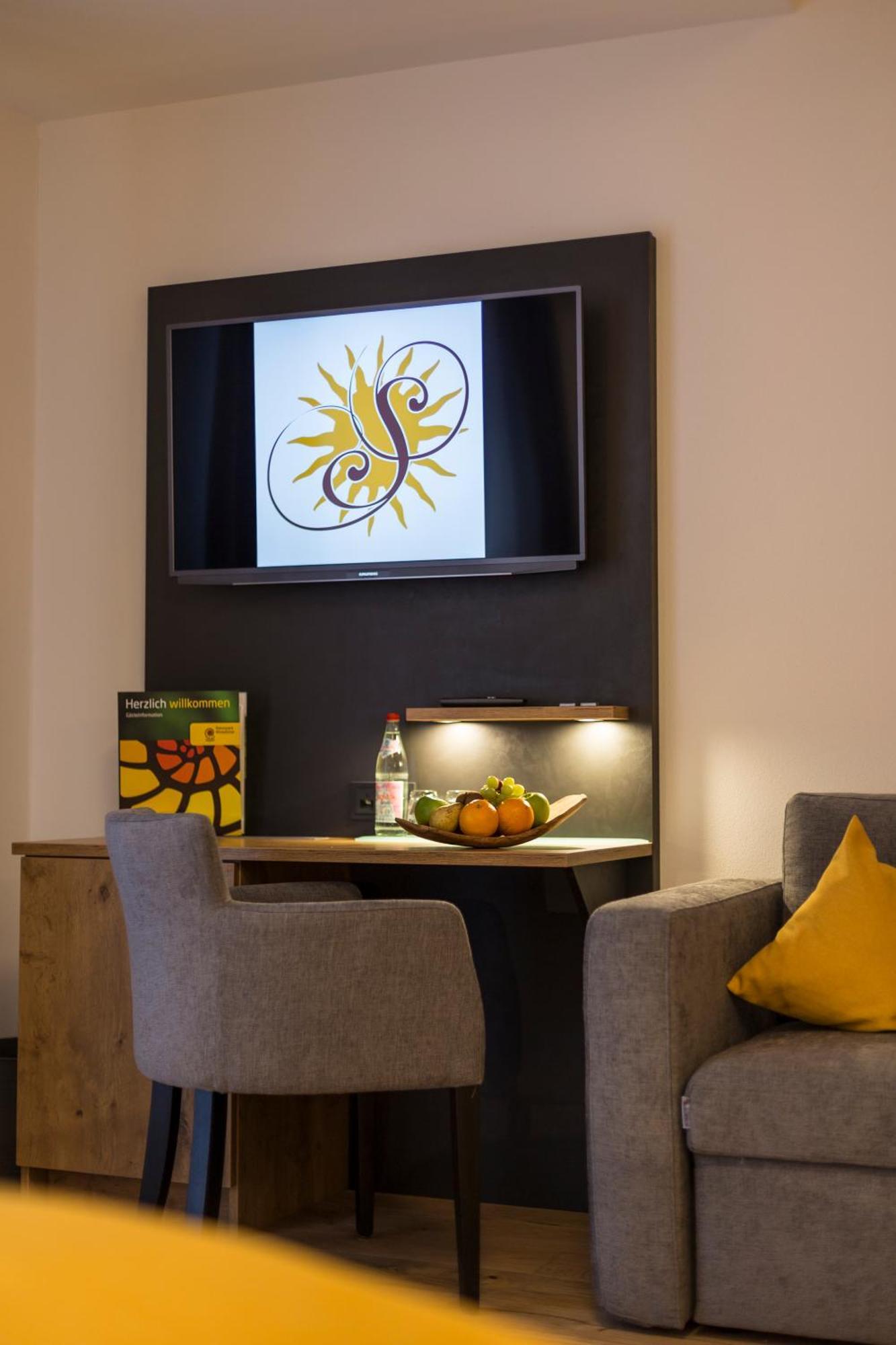 Hotel-Gasthof Zur Sonne Pappenheim Εξωτερικό φωτογραφία